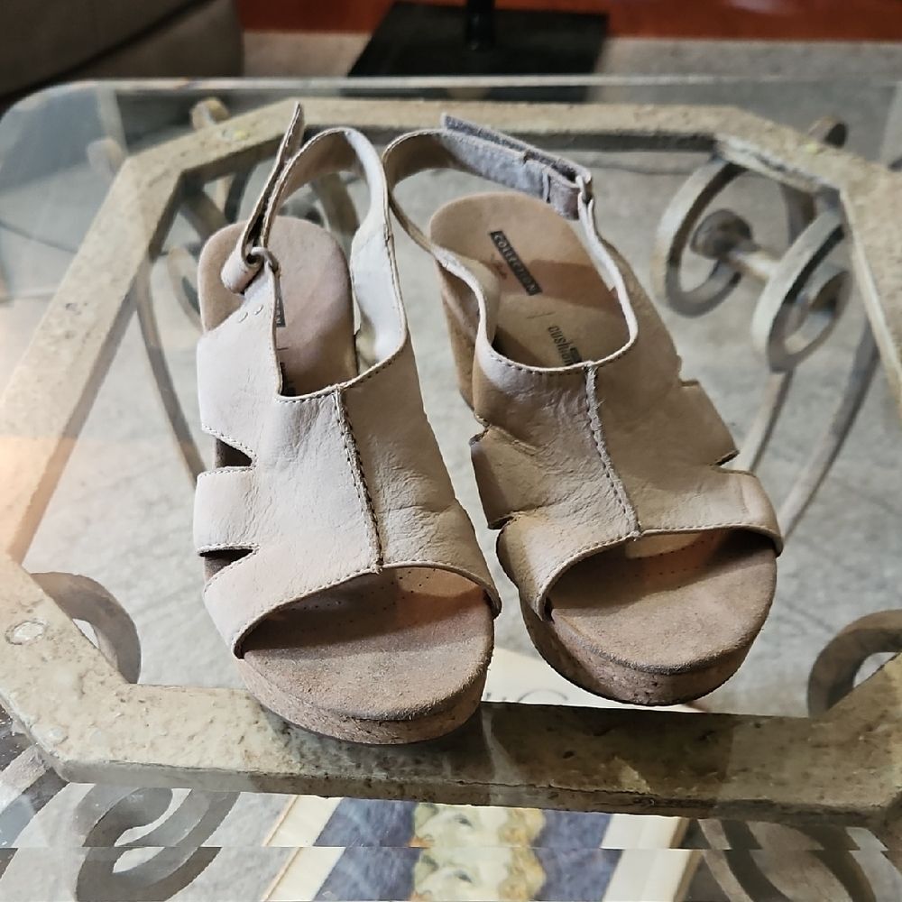 Clarks Annadel Bari Sand Nubuck Leather Wedge Sandals 9.5 |  Strappy Shoes